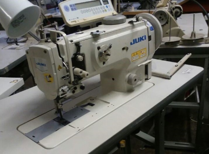 JUKI 
MODEL: LU-1510N-7
LOCKSTITCH
SINGLE NEEDLE
WALKING FOOT